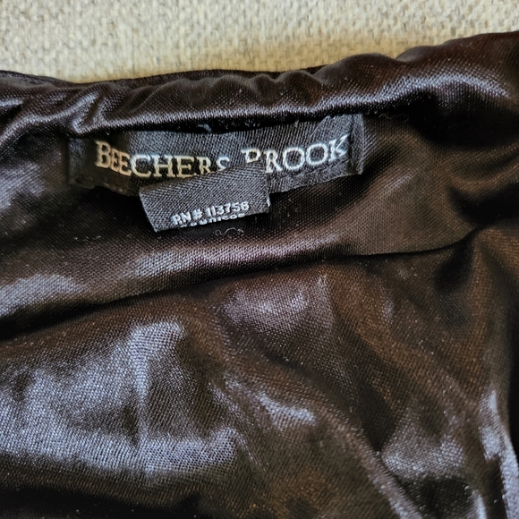 Cute Skirt Size S - Picture 2 of 4